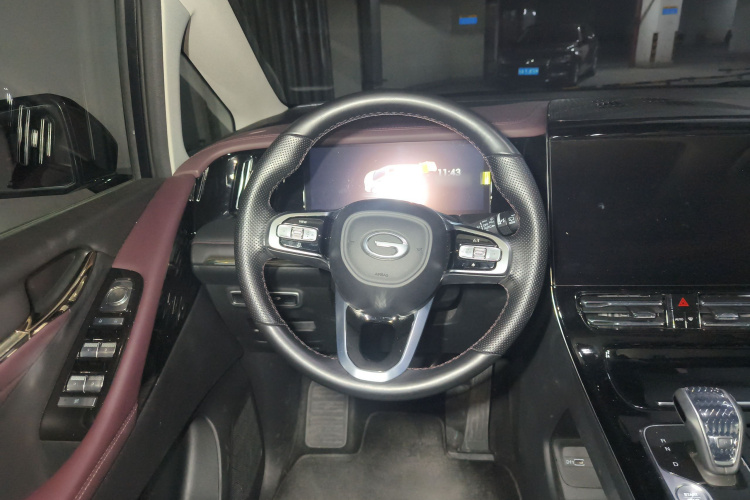 广汽传祺 传祺M8 2024款 大师系列 400T 尊贵版中控内饰13