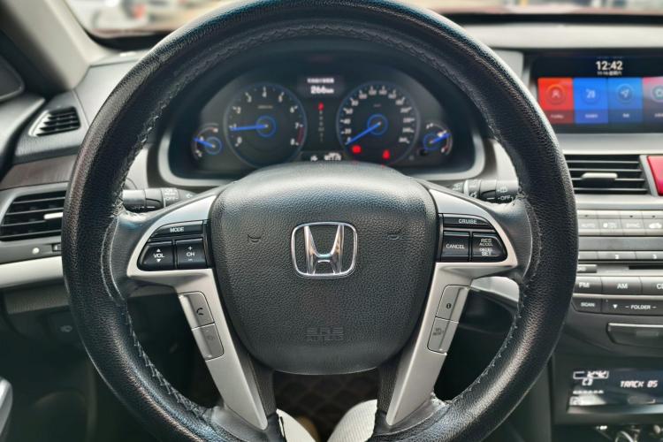 本田 歌诗图 2012款 2.4L 豪华版中控内饰7002