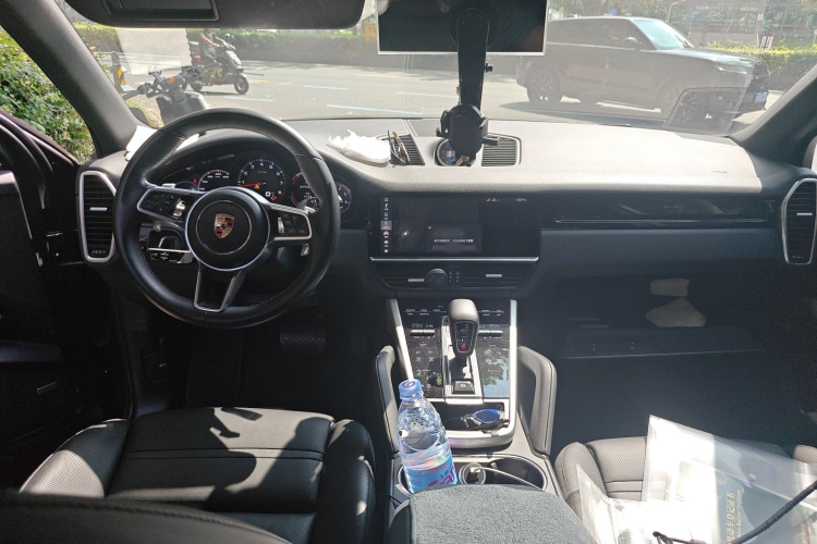 保时捷 2018款 Cayenne 3.0T中控内饰7002