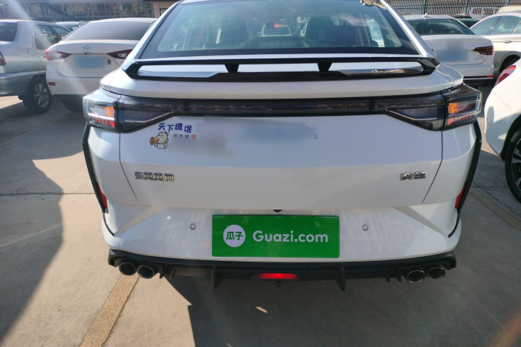 东风风神 奕炫 2023款 马赫版 1.5L 自动追影版车身外观6