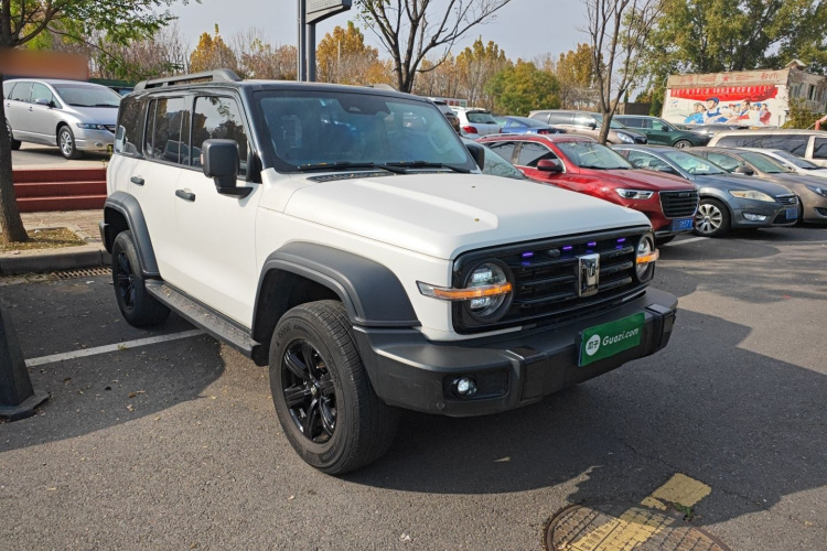 坦克300 2023款 越野版 2.0T 征服者车身外观3