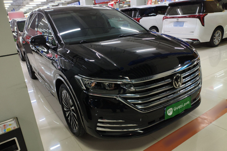 大众 威然 2024款 380TSI 尊贵版车身外观3