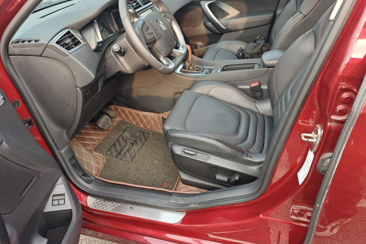 DS 4S 2016款 1.6T 自动智享版THP160局部细节19