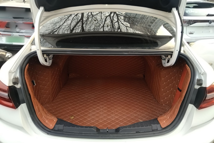 福特 福睿斯 2021款 1.5L 自动钻石版局部细节23