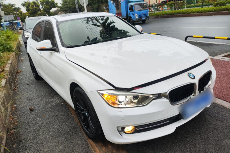 宝马3系 2013款 320Li 时尚型车身外观3