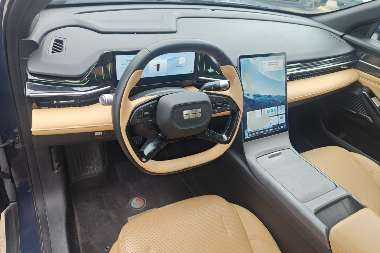 吉利银河 银河L6 2023款 125km 星舰中控内饰12