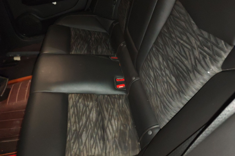 凯迪拉克ATS-L 2017款 28T 技术型中控内饰7004