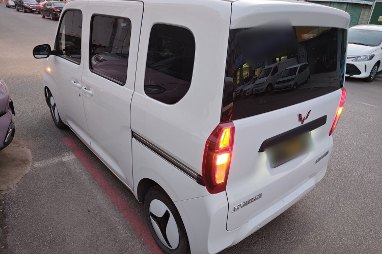 五菱汽车 五菱之光新能源 2025款 201km 标准型车身外观6003