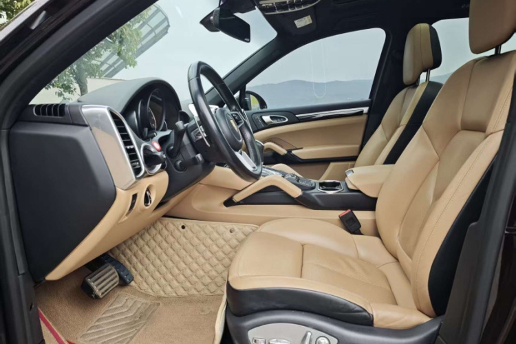 保时捷 2015款 Cayenne 3.0T车身外观6012