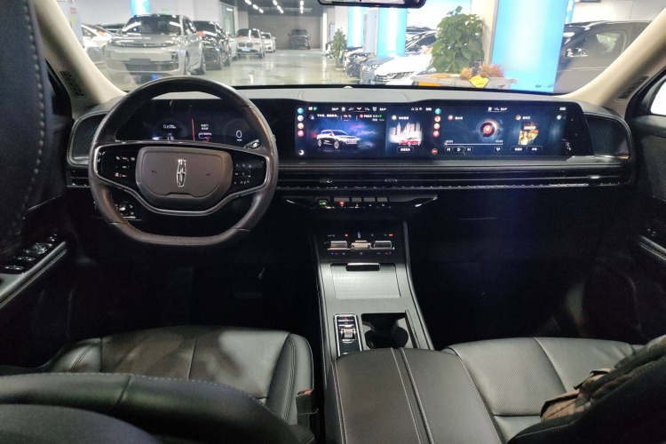林肯 冒险家 2023款 2.0T 两驱尊雅版中控内饰7002