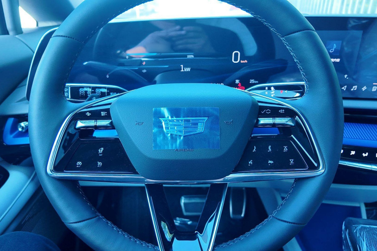 凯迪拉克 IQ傲歌 2024款 标准续航版中控内饰7003