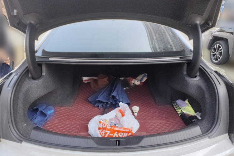 凯迪拉克CT6 2023款 28T 尊贵型中控内饰23