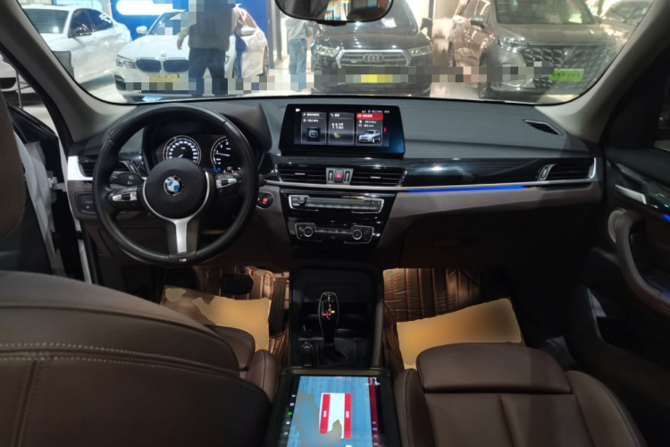 宝马X1 2021款 改款 sDrive25Li 领先型中控内饰12