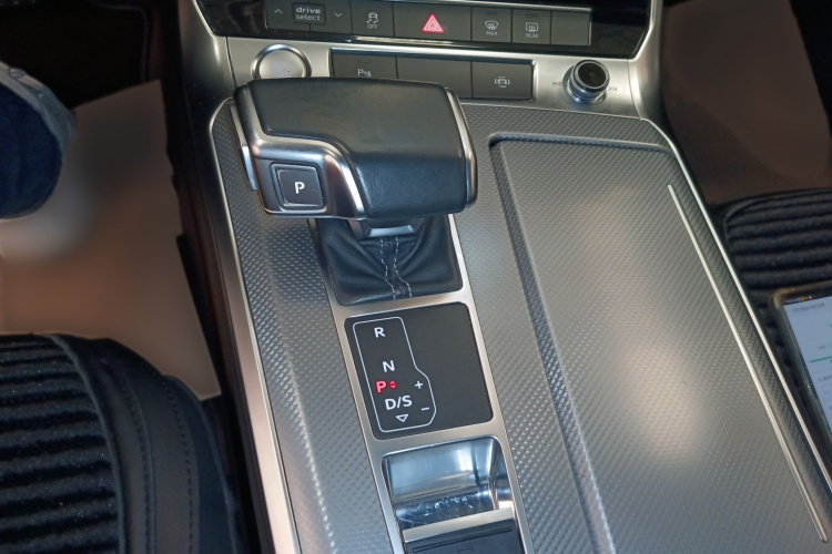 奥迪A6L 2019款 40 TFSI 豪华动感型局部细节18