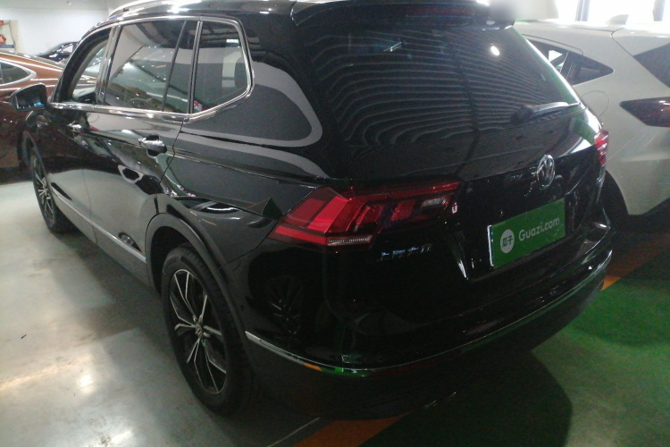 大众 途观L 2019款 改款 330TSI 自动两驱智动豪华版 国VI车身外观4