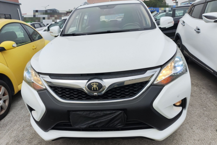 比亚迪 宋 2016款 2.0TID 自动豪华型车身外观2