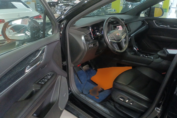凯迪拉克XT5 2022款 2.0T 两驱豪华型中控内饰20