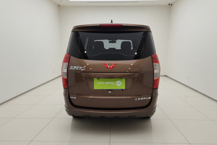 五菱汽车 五菱宏光 2014款 1.5L S标准型车身外观6