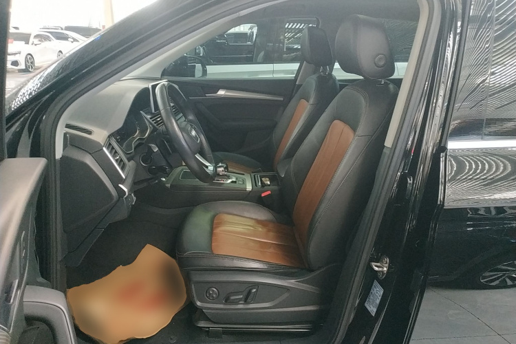奥迪Q5L 2020款 45 TFSI 尊享时尚型中控内饰19