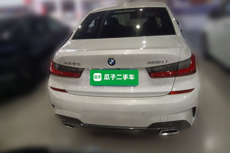 宝马3系 2022款 325Li M运动套装车身外观6