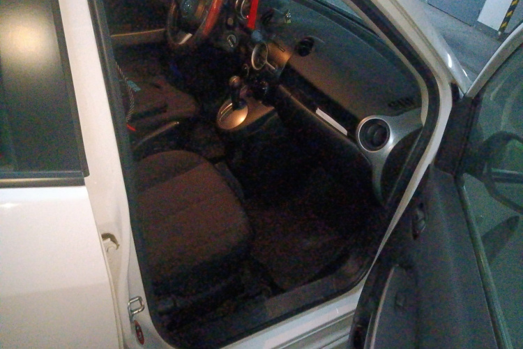 马自达2 2012款 两厢炫动 1.5L 自动超值版局部细节9005