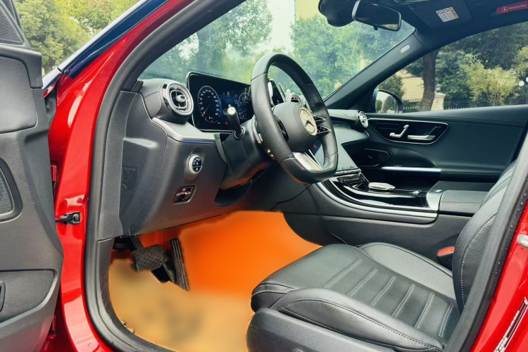 奔驰C级 2022款 改款 C 260 L 运动版中控内饰7001