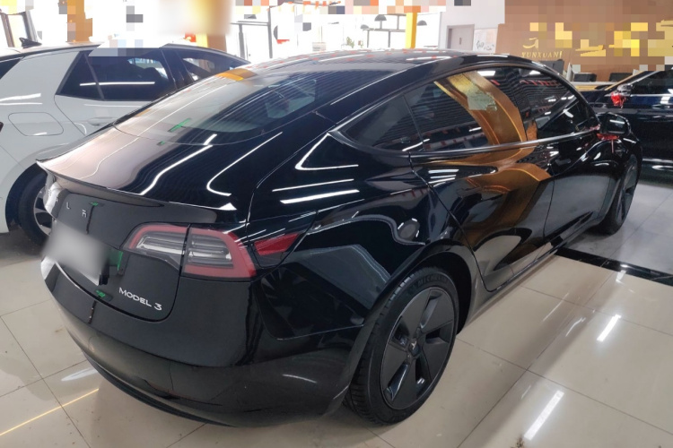 特斯拉 Model 3 2022款 后轮驱动版车身外观7