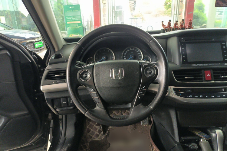 本田 歌诗图 2014款 2.4L 豪华导航版局部细节13