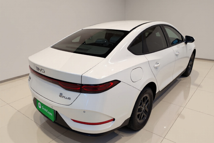 比亚迪 秦PLUS 2025款 DM-i 智驾版 128KM进取型车身外观7