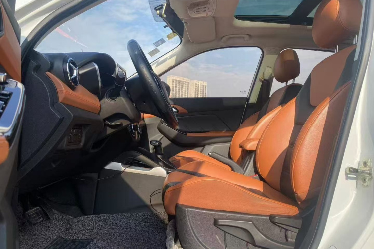 北京汽车 绅宝X35 2016款 1.5L 自动豪华版中控内饰19