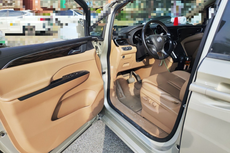 别克GL8 2017款 ES 28T 尊享型 国V中控内饰20