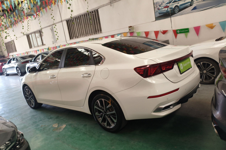 起亚K3 2021款 改款 1.5L CVT时尚版车身外观4