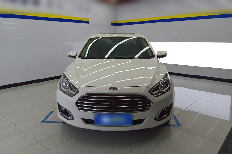 福特 福睿斯 2015款 1.5L 自动时尚型车身外观2