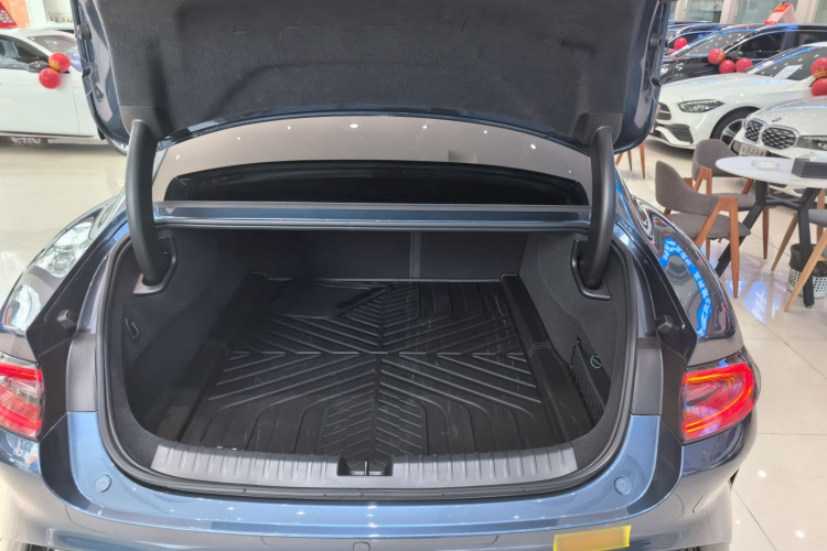 小米汽车 小米SU7 2024款 四驱超长续航高阶智驾Max版机舱底盘23