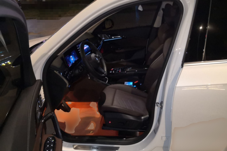 宝马X1 2023款 sDrive25Li X设计套装中控内饰19