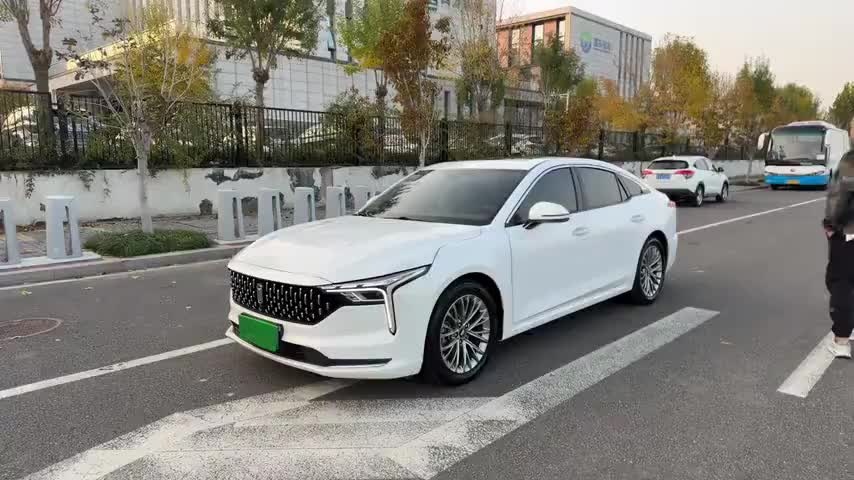 奔腾B70 2022款 第三代 1.5T 自动乐享型实拍1