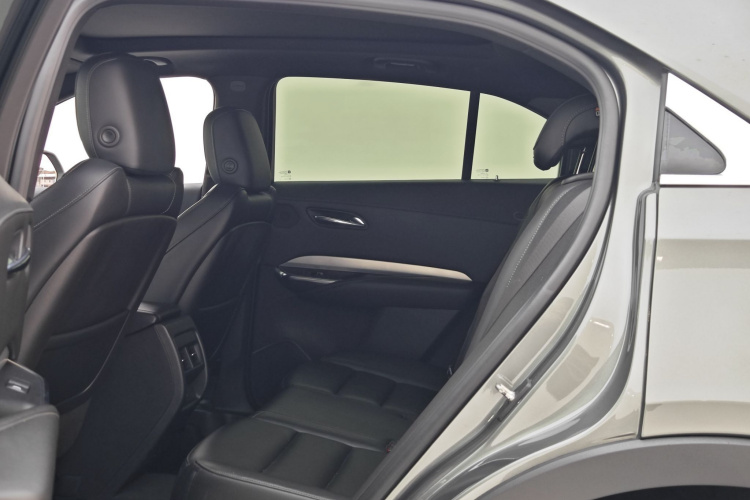 凯迪拉克XT4 2018款 28T 两驱领先型中控内饰7011