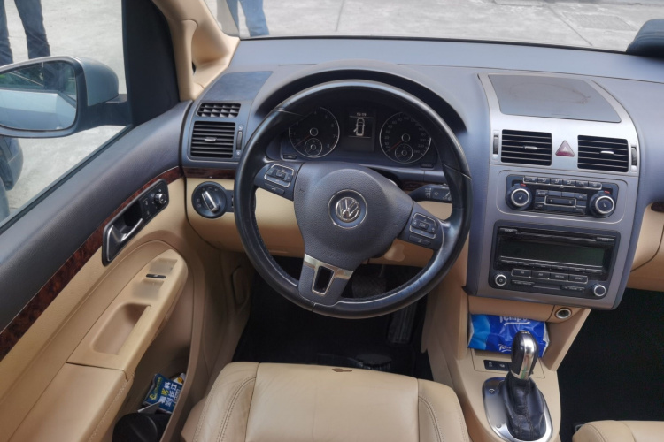 大众 途安 2011款 1.4T DSG智臻版5座局部细节13