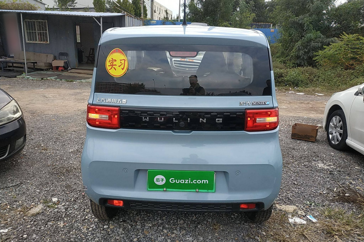 五菱汽车 宏光MINIEV 2020款 自在款 磷酸铁锂车身外观6004