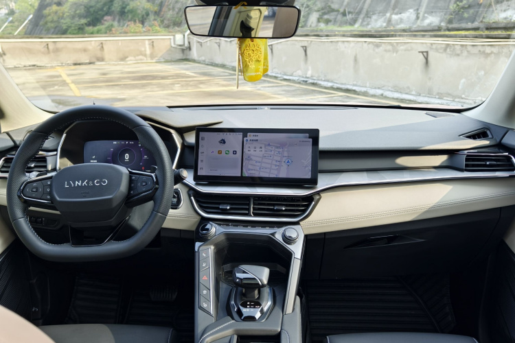 领克06 2023款 Remix 1.5T Shero中控内饰7003