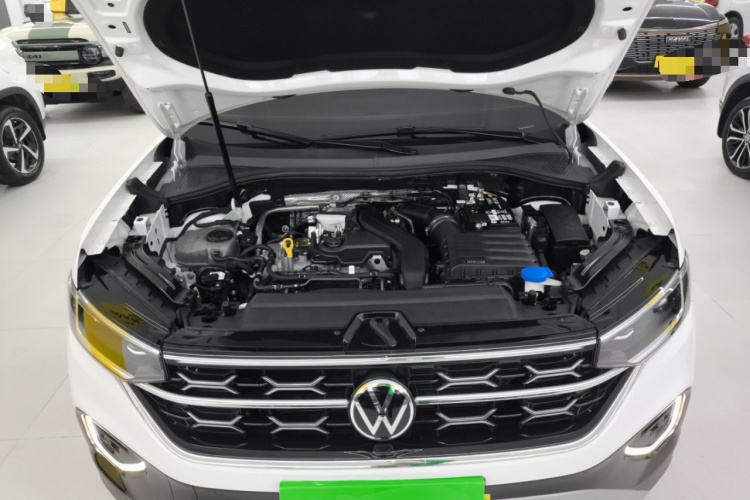 大众 探岳 2024款 300TSI 两驱豪华Plus进阶版机舱底盘24