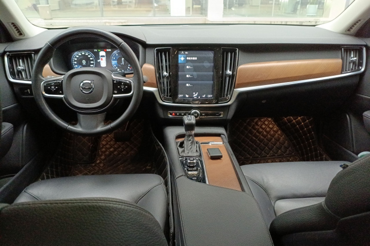 沃尔沃S90 2020款 T5 智逸豪华版中控内饰7002