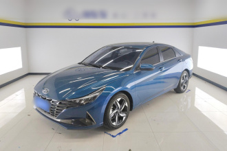 现代 伊兰特 2022款 1.5L CVT LUX尊贵版