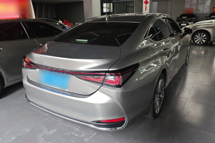 雷克萨斯ES 2025款 200 臻享版车身外观7