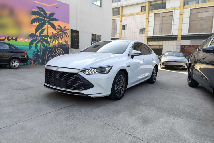 比亚迪 秦PLUS 2021款 DM-i 55KM 旗舰型车身外观6003