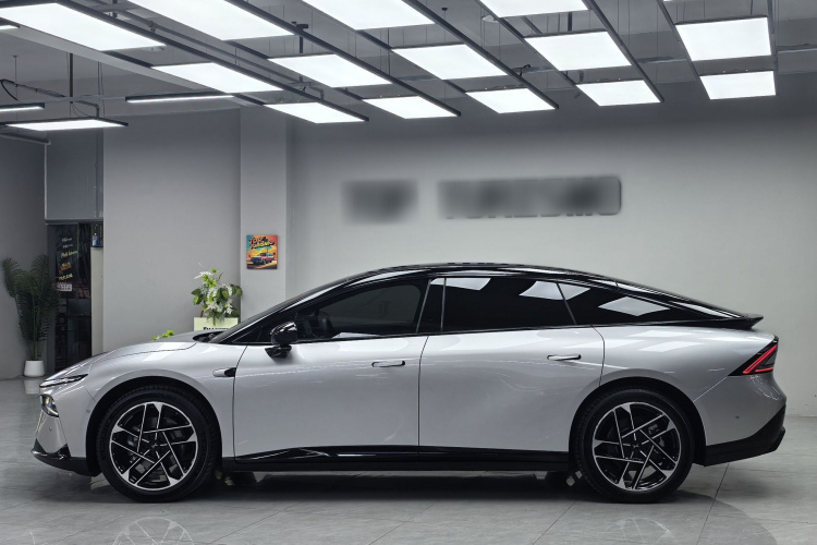 小鹏P7+ 2024款 超长续航 Max车身外观6005