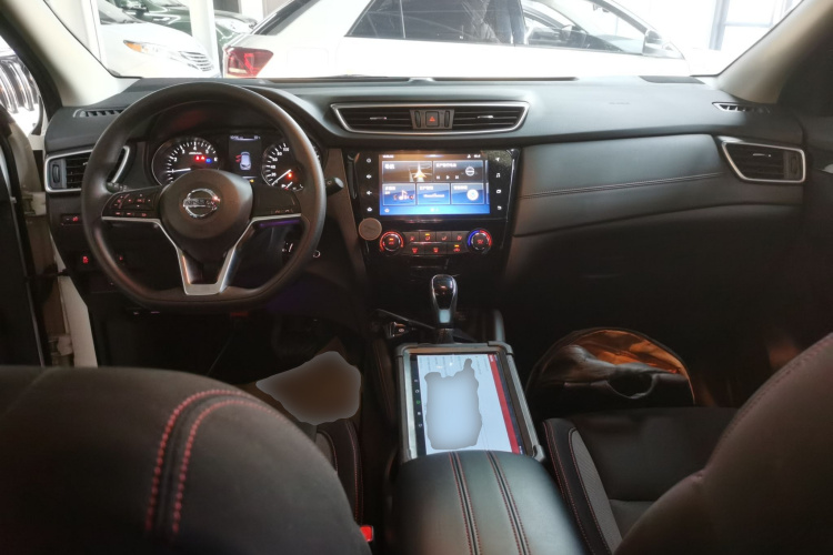 日产 逍客 2019款 2.0L CVT智享版中控内饰12