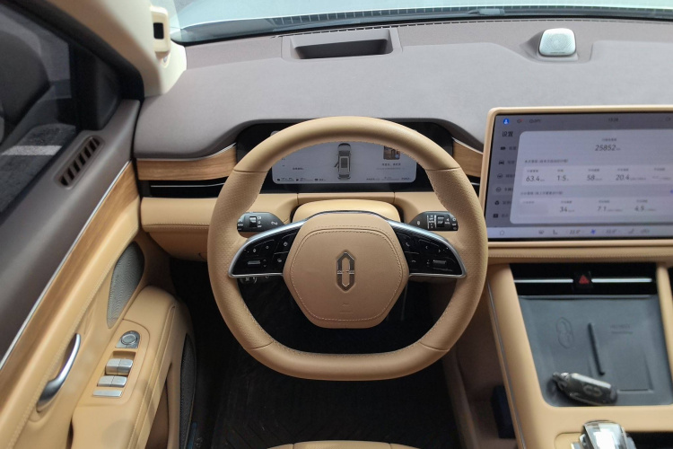 鸿蒙智行 问界M7 2024款 1.5T 后驱Plus版 5座局部细节13