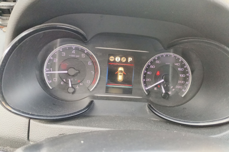 东风风神AX7 2018款 经典 1.6T 自动豪华型局部细节14