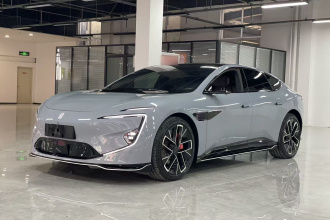 阿维塔12 2023款 650 三激光四驱性能版